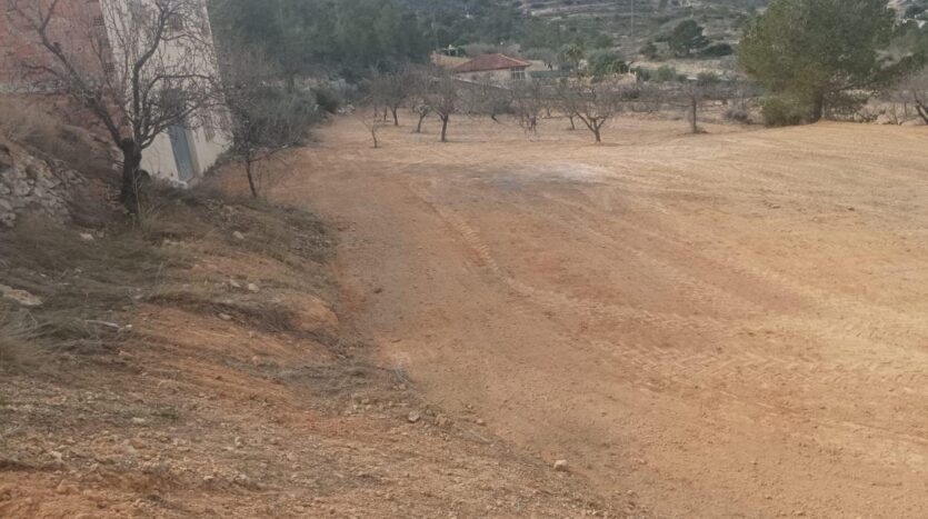 Foto 3 de la propiedad: “Vistas espectaculares + vivienda avanzada en parcela de 6.000 m² – gran oportunidad en Hondón”