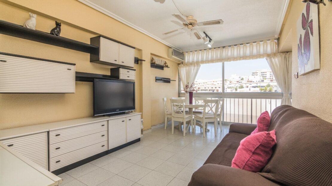Foto 1 de la propiedad: Vivienda en venta  a tan solo 90 metros de las calas Santiago Bernabéu Santa Pola.
