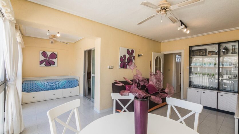 Foto 3 de la propiedad: Vivienda en venta  a tan solo 90 metros de las calas Santiago Bernabéu Santa Pola.