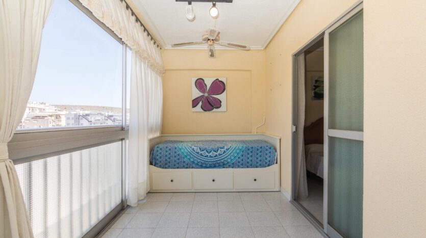 Foto 4 de la propiedad: Vivienda en venta  a tan solo 90 metros de las calas Santiago Bernabéu Santa Pola.