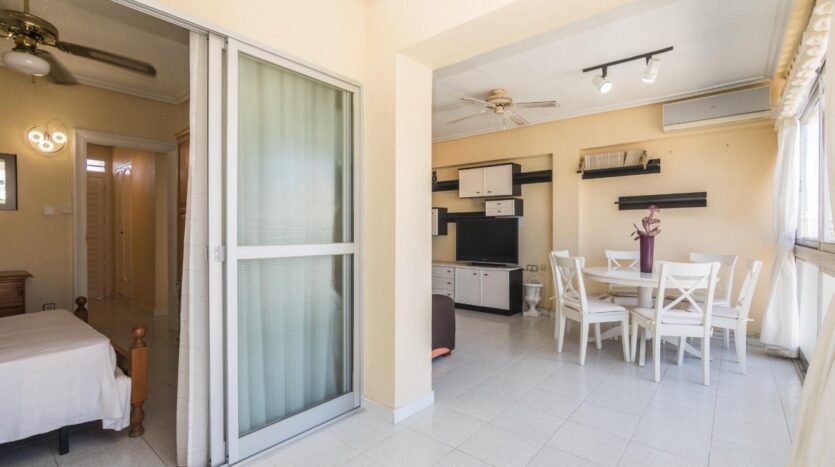 Ver todas las 33 fotos de la propiedad: Vivienda en venta  a tan solo 90 metros de las calas Santiago Bernabéu Santa Pola.