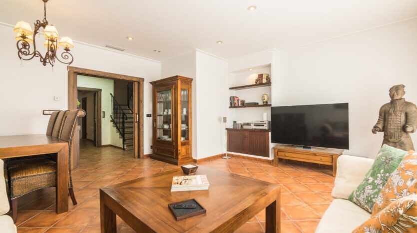Foto 2 de la propiedad: VIVIENDA UNIFAMILIAR EN EL CORAZÓN DE ELCHE — INDEPENDIENTE, CON ASCENSOR, GARAJE Y LISTA PARA ENTRA