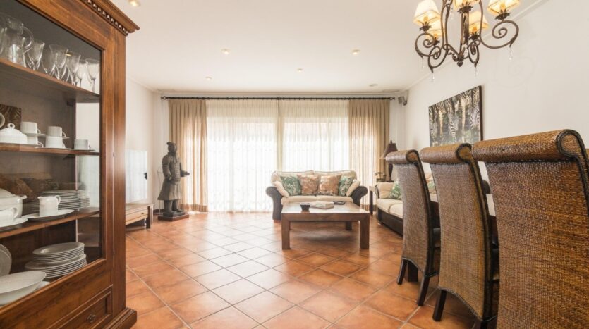 Foto 4 de la propiedad: VIVIENDA UNIFAMILIAR EN EL CORAZÓN DE ELCHE — INDEPENDIENTE, CON ASCENSOR, GARAJE Y LISTA PARA ENTRA