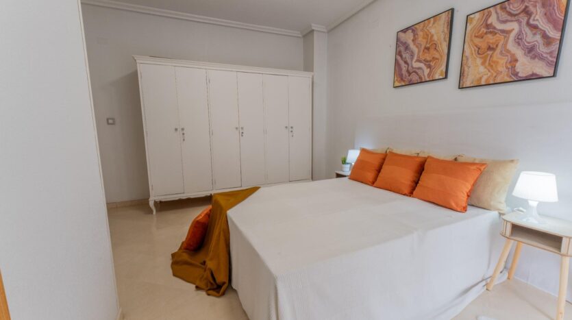 Foto 2 de la propiedad: LA JOYA DE LA ZONA CON 4 HABITACONES Y GARAJE