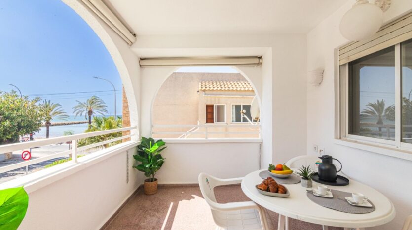 Foto 2 de la propiedad: ¡APARTAMENTO CON VISTAS AL MAR EN LA PLAYA DE LEVANTE, SANTA POLA!