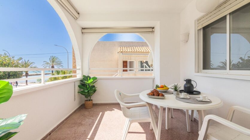 Foto 4 de la propiedad: ¡APARTAMENTO CON VISTAS AL MAR EN LA PLAYA DE LEVANTE, SANTA POLA!
