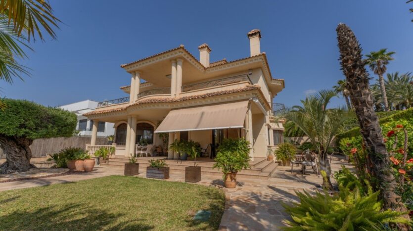 Foto 3 de la propiedad: ¡¡¡CHALET EXCLUSIVO EN PEÑA LAS AGUILAS ZONA URBANA!!!…