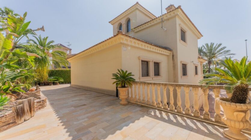 Foto 4 de la propiedad: ¡¡¡CHALET EXCLUSIVO EN PEÑA LAS AGUILAS ZONA URBANA!!!…