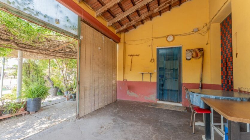 Foto 3 de la propiedad: Excelente casa de campo para reformar en una ubicación privilegiada y segura junto a 500 metros del casco urbano de Elche