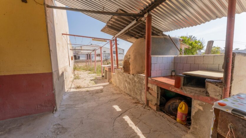 Foto 4 de la propiedad: Excelente casa de campo para reformar en una ubicación privilegiada y segura junto a 500 metros del casco urbano de Elche