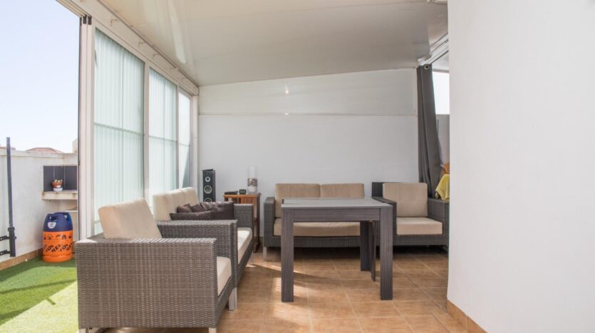 Foto 4 de la propiedad: Maravilloso ático con terraza de 48 m2 en urbanización con piscina reformado con vistas al mar en Santa Pola