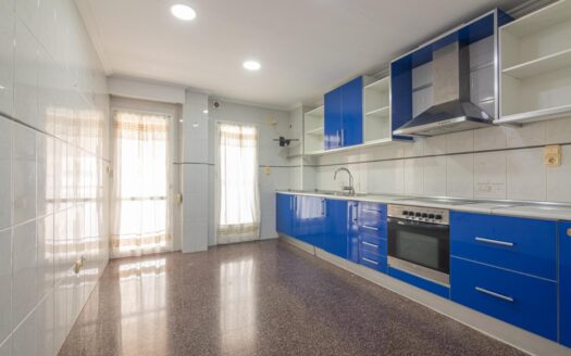 piso-amplio-en-venta-en-el-altet-con-3-dormitorios-y-centrico-29178733-1_1170x550