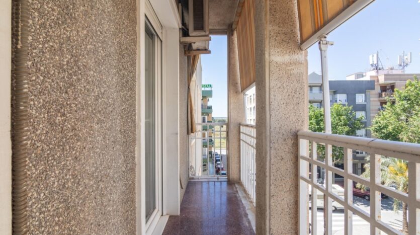 Foto 4 de la propiedad: Piso amplio en venta en El Altet con 3 dormitorios y céntrico