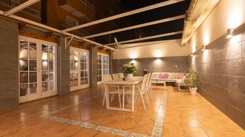 Foto 4 de la propiedad: ¡VIVIENDA CON TERRAZA, GARAJE DOBLE Y TRASTERO, EN ELCHE!