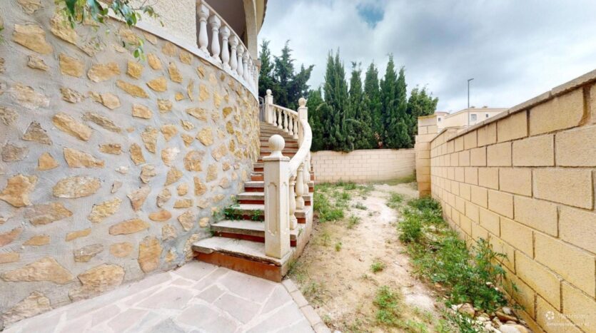 Foto 4 de la propiedad: Vivienda unifamiliar espaciosa en Monforte del Cid – ¡Tu Refugio Perfecto!