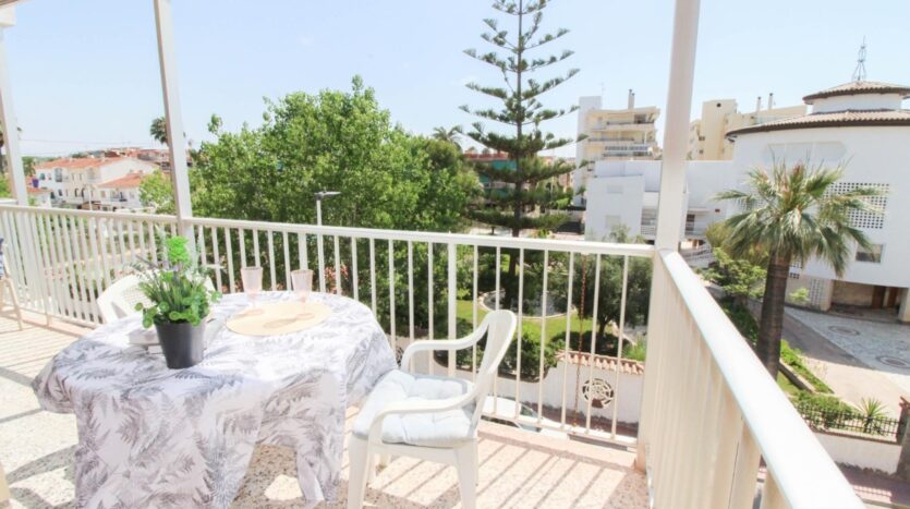 Foto 4 de la propiedad: ¿Y SI PUDIERAS TENER VISTAS AL MAR DESDE TODAS LAS ESTANCIAS DE TU APARTAMENTO? ¿Y SI BAJAR A LA PLAYA ES SIMPLEMENTE DICHO Y HECHO?