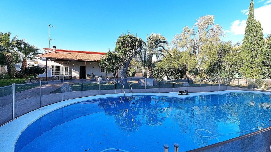 Foto 1 de la propiedad: Chalet in Elche pedanias