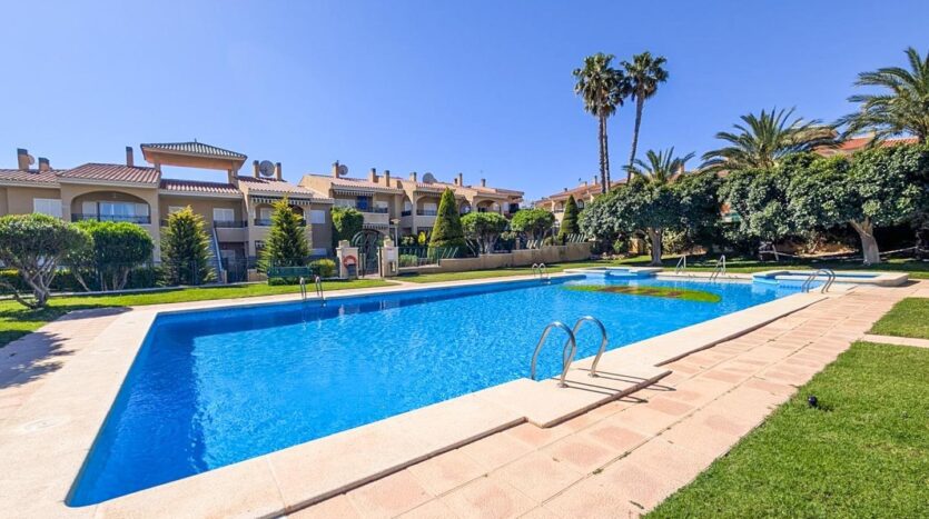 Ver todas las 20 fotos de la propiedad: Chalet in Gran alacant