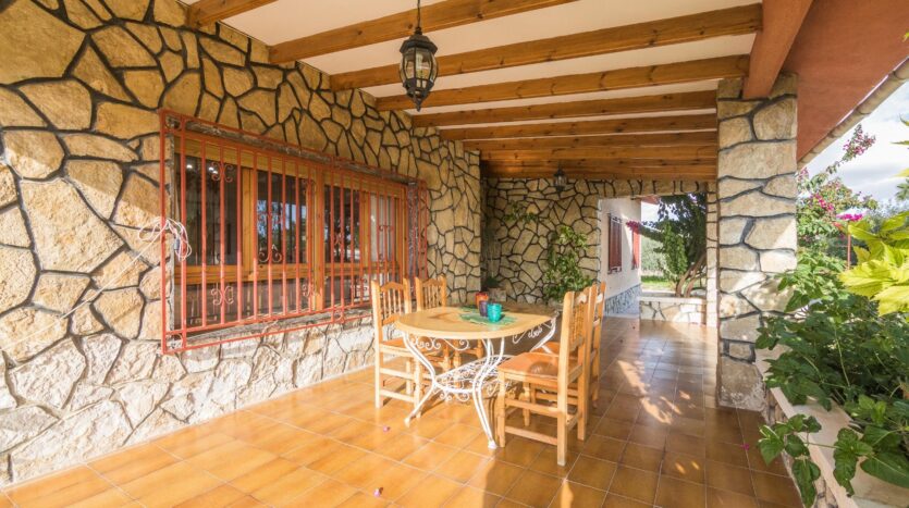 Foto 3 de la propiedad: 🏡 Tu refugio mediterráneo entre la naturaleza y la calma