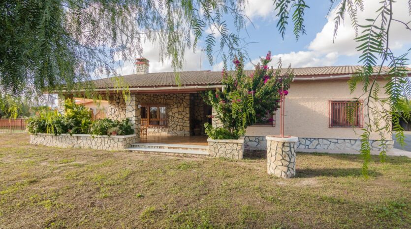Foto 2 de la propiedad: 🏡 Tu refugio mediterráneo entre la naturaleza y la calma