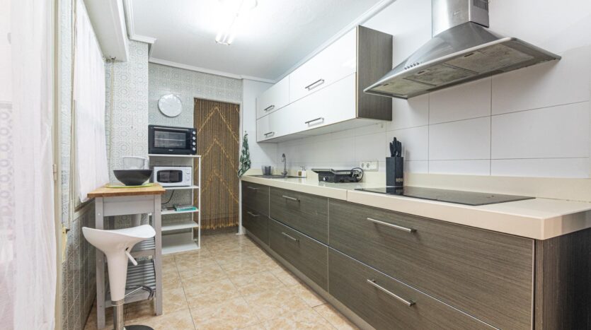 Foto de la propiedad: DÚPLEX DE 180 M² EN EL CENTRO DE ELCHE JUNTO A FILET DE FORA | 5 DORMITORIOS, PATIO, BALCÓN Y MUCHA LUZ