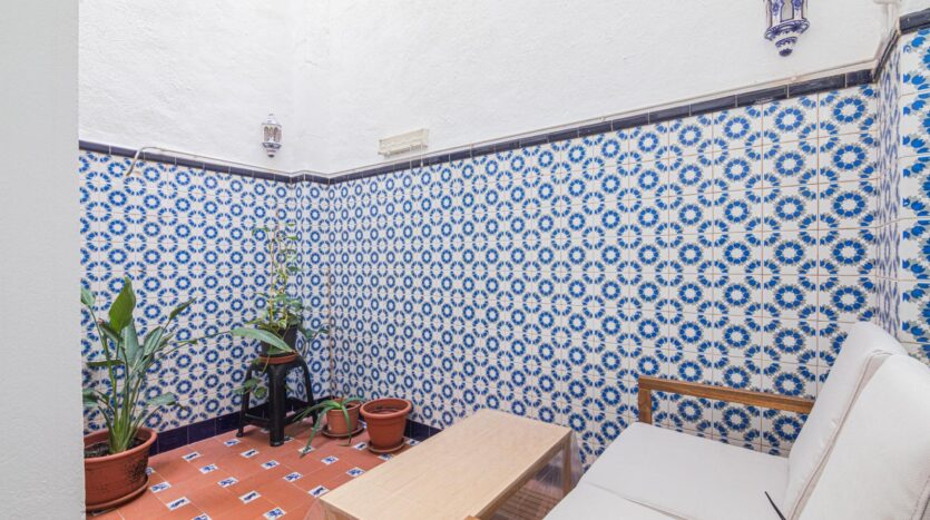 Foto 3 de la propiedad: DÚPLEX DE 180 M² EN EL CENTRO DE ELCHE JUNTO A FILET DE FORA | 5 DORMITORIOS, PATIO, BALCÓN Y MUCHA LUZ