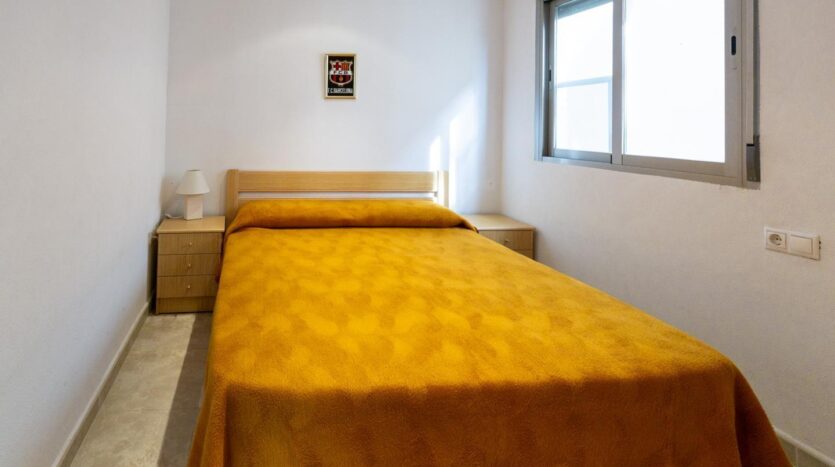 Foto 4 de la propiedad: Piso con magnificas terrazas, con vistas al mar en urbanización privada, de 3 habitaciones, 2 baños, piscina y con plaza de parking a un paso de la playa en Playa Lisa, Santa Pola.