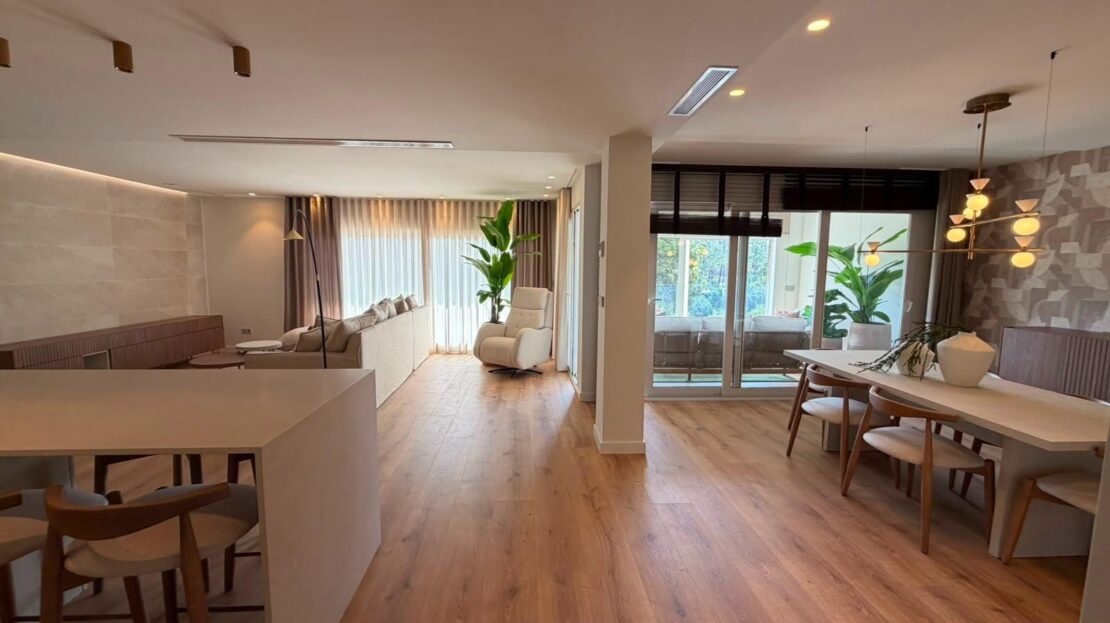 Foto 1 de la propiedad: EXCLUSIVA VIVIENDA DE LUJO CON VISTAS AL RÍO VINALOPÓ
