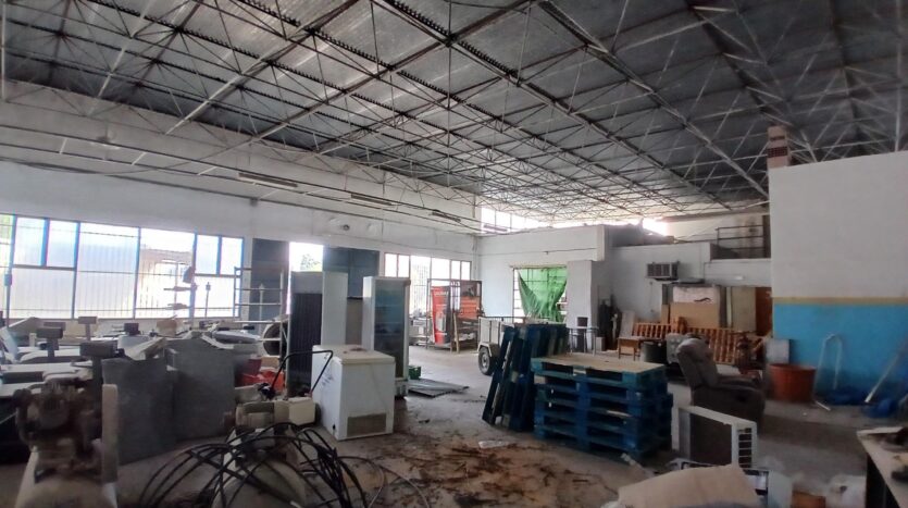 Foto 4 de la propiedad: ¡¡ NAVE CON GRAN APARCAMIENTO EN LA ALGUEÑA !!