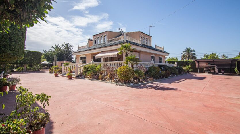 Foto 2 de la propiedad: ¡FABULOSO CHALET EN ZONA PERLETA-MAITINO!
