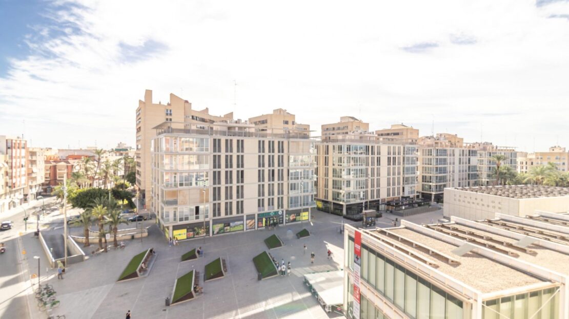 Foto 1 de la propiedad: Magnífico piso semi-nuevo, zona Palacio de Congresos de Elche a la venta