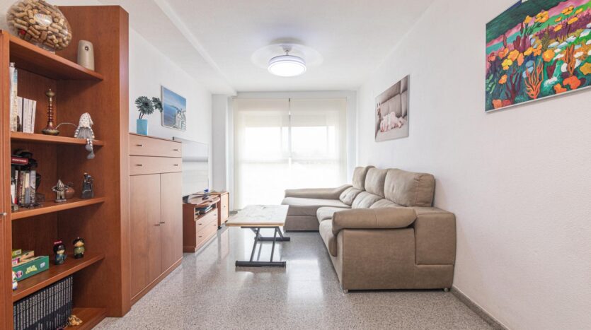 Foto 3 de la propiedad: Venta vivienda VPO con plaza de garaje en Elche ciudad.