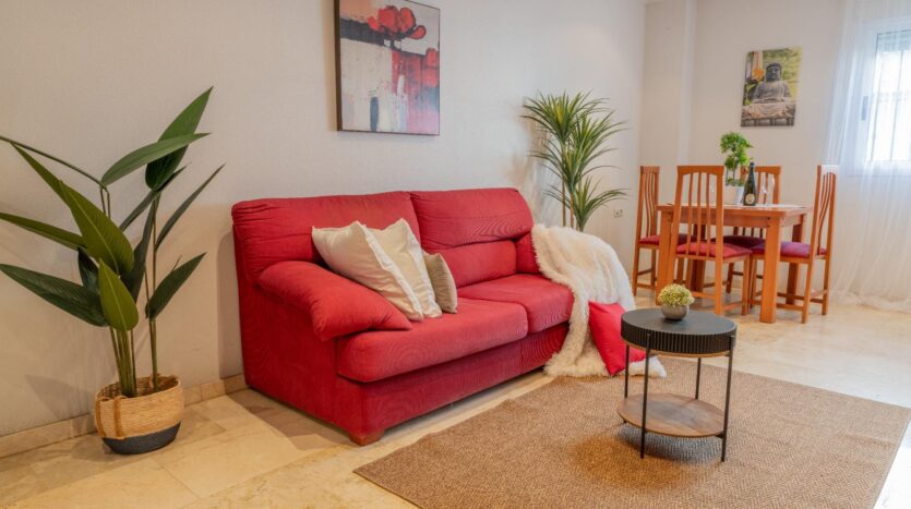 Foto 2 de la propiedad: ¡Tu oasis urbano te espera! Planta baja con entrada independiente, garaje y dos patios pisables