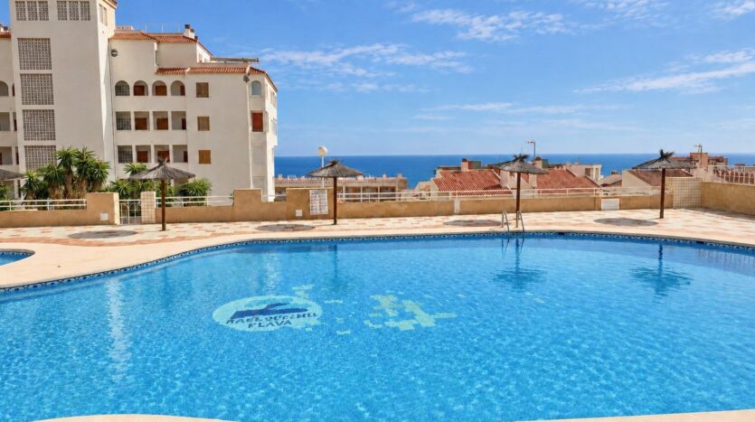 Foto 2 de la propiedad: Bungalow adosado de tres plantas con vistas al mar