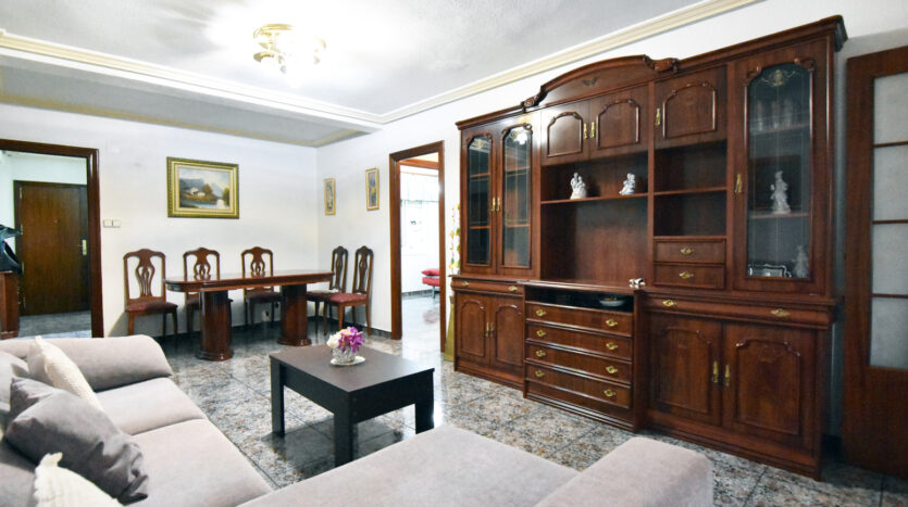 Foto 4 de la propiedad: CON PLAZA DE GARAJE INCLUIDA, VIVIENDA DE 3 DORMITORIOS EN VENTA EN ZONA EL TOSCAR, ELCHE