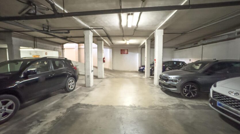 Foto 4 de la propiedad: Plaza de garaje 1er sótano en C/ Ayora – Av. Alicante – Altabix – Elche